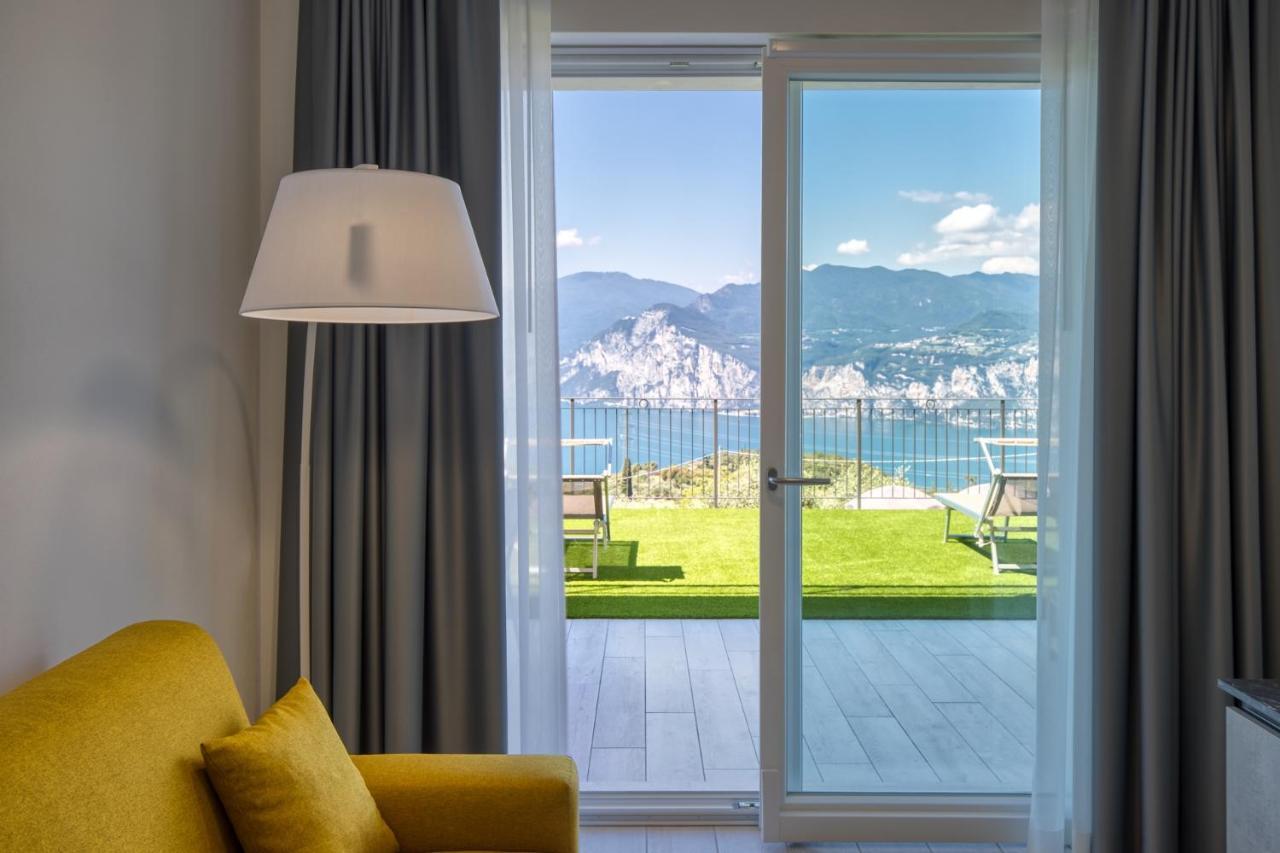 Pinini Country Apartments Malcesine Exterior photo
