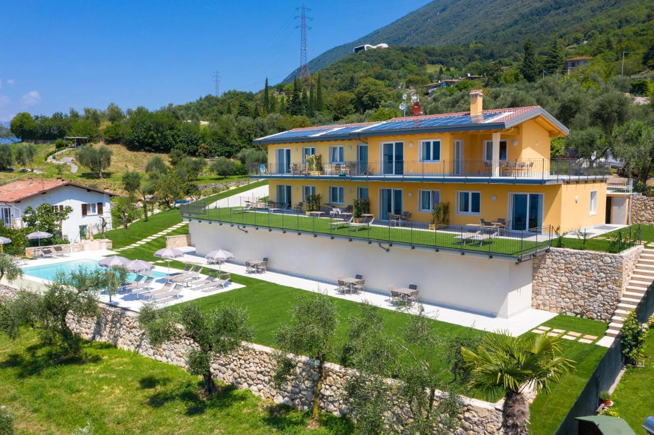 Pinini Country Apartments Malcesine Exterior photo