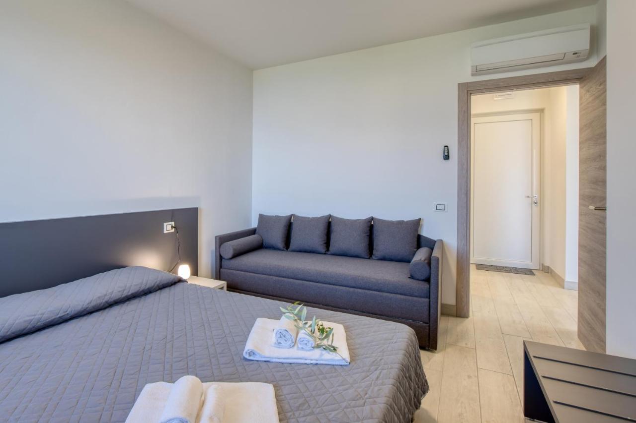 Pinini Country Apartments Malcesine Exterior photo