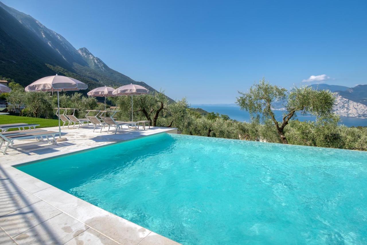 Pinini Country Apartments Malcesine Exterior photo